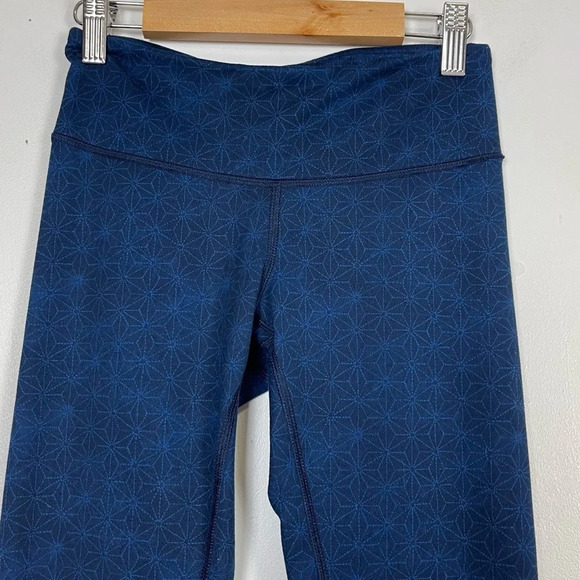 Lululemon Leggings Womens Size 2 Blue Patterned Wonder Under - Picture 3 of 9
